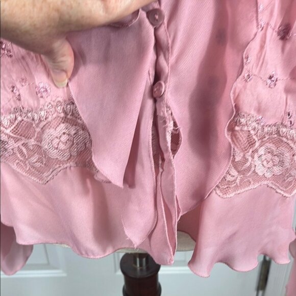 Allison Taylor Mauve Ruffled Crinkle Blouse with Eyelet and Lace Detail - Large - Picture 3 of 15
